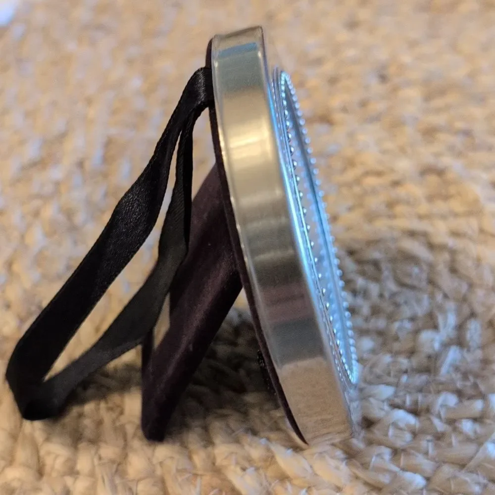 Eddie Bauer elegant round